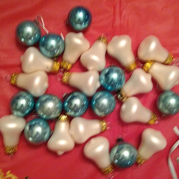 Holiday Ornaments 35 - Picture 2 of 9